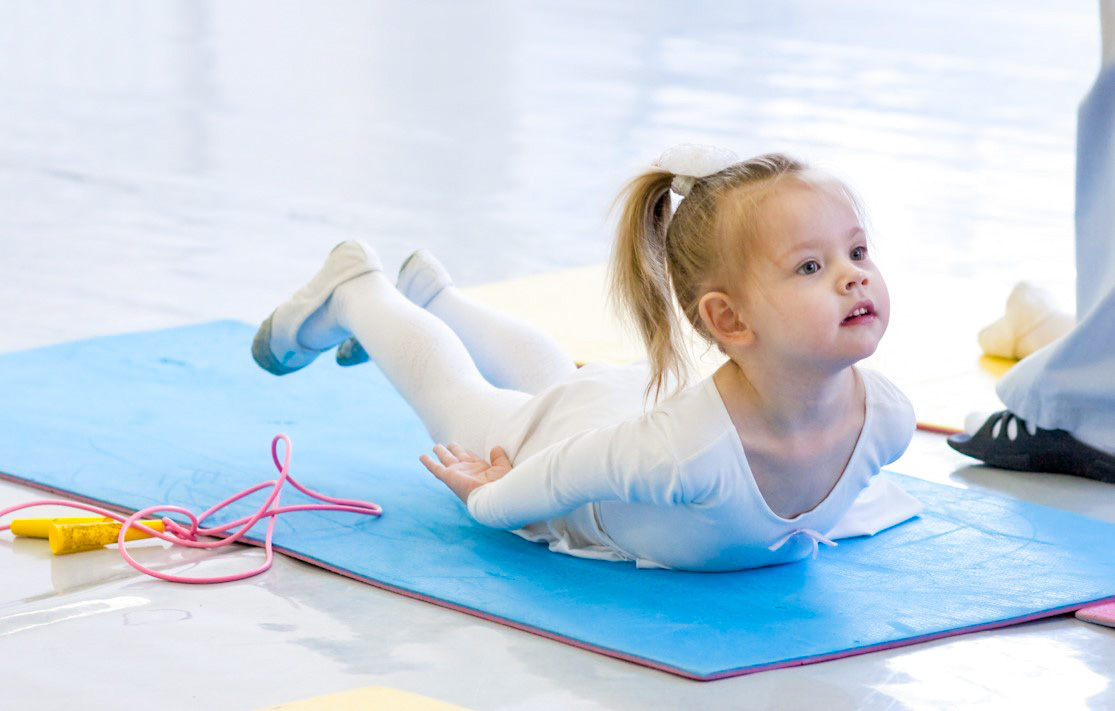 Партерная гимнастика для детей 3-5 лет (1-2 год обучения)